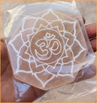 Selenite Charging Plate